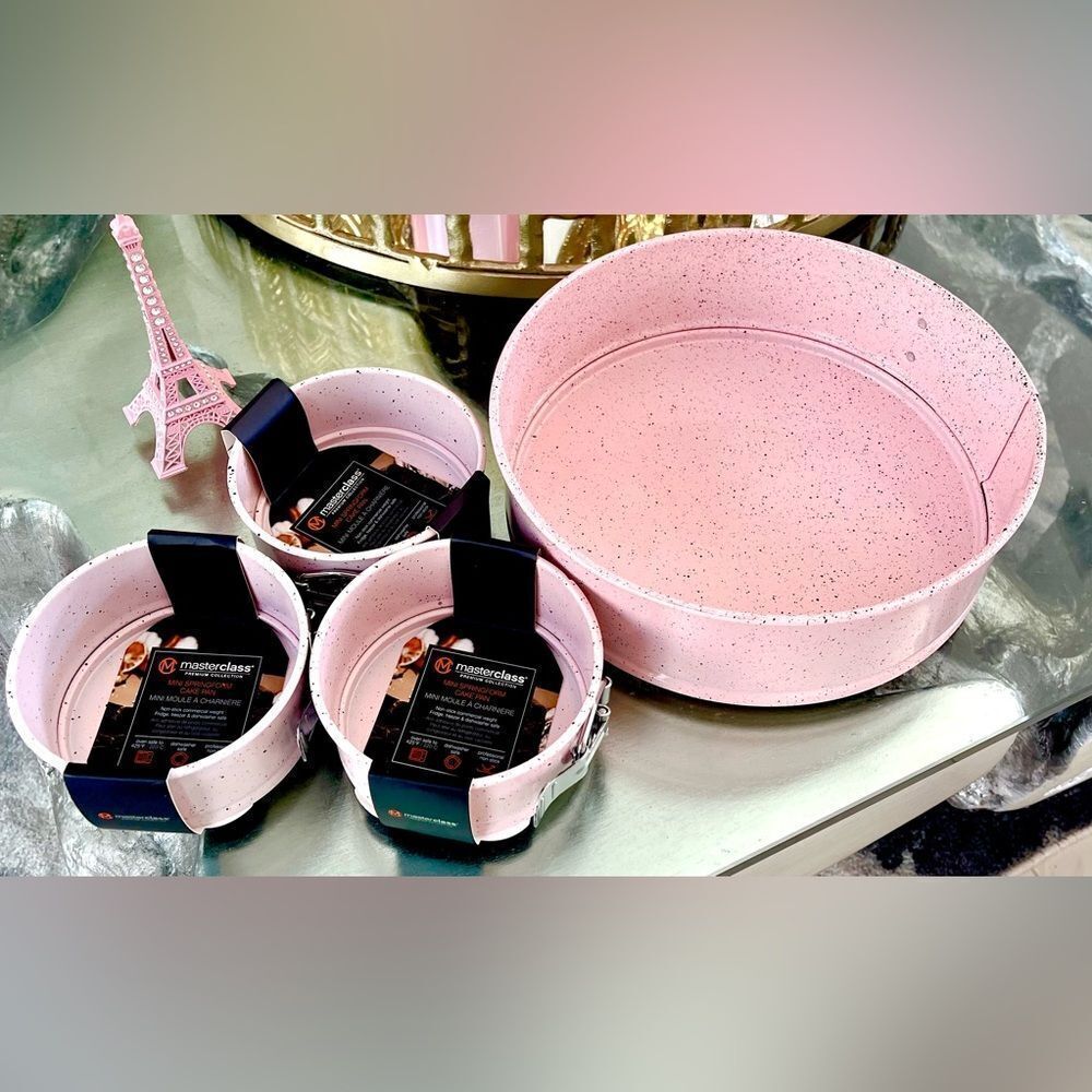 Pink 4 pcs Masterclass Speckled bakeware set